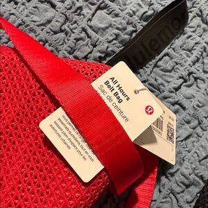 NWT Lululemon all hours belt bag